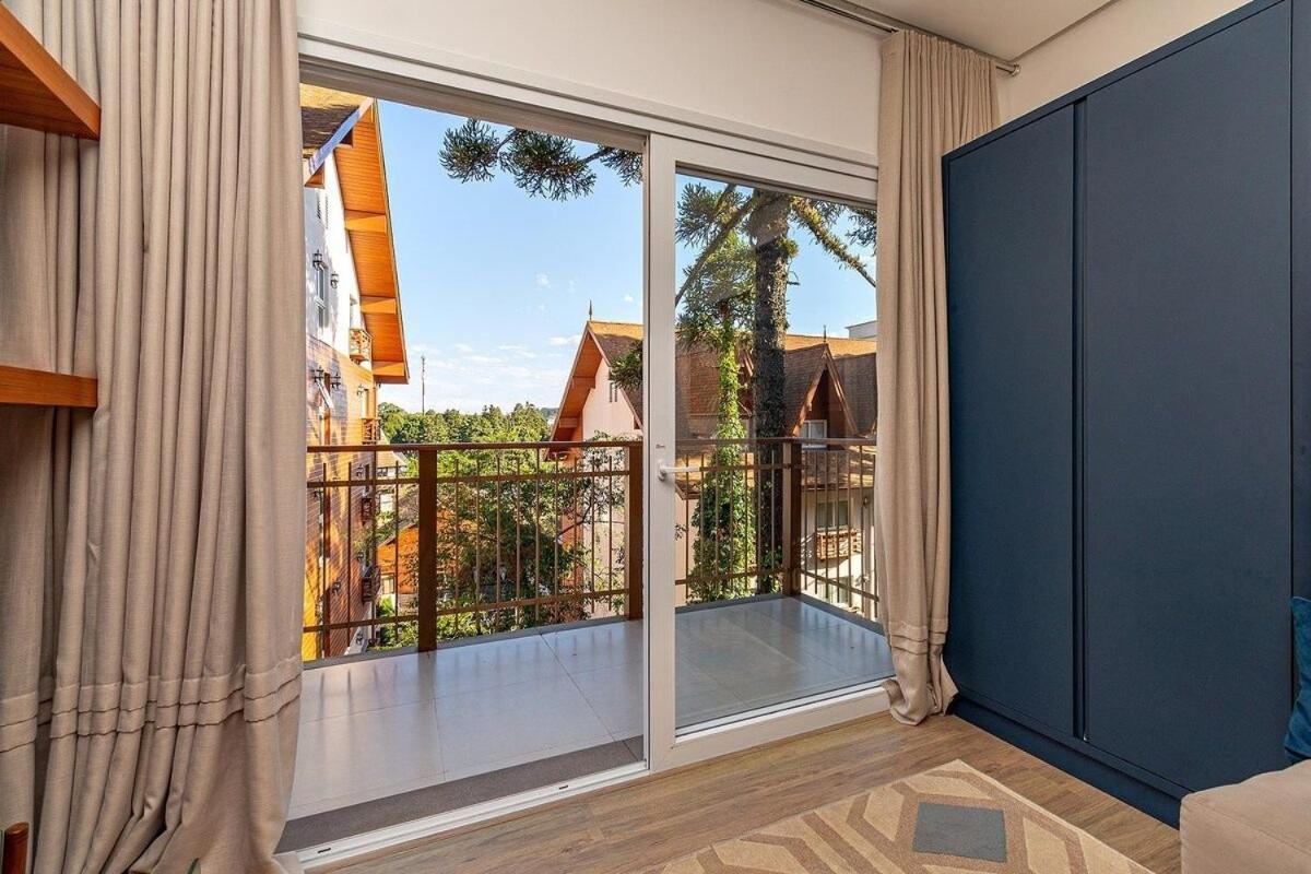 Ferienwohnung Rosa Edificio Casa De Pedra Gramado Zimmer foto